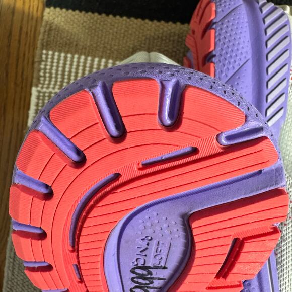 Brooks Sneaker Women 9B Med Adrenaline GTS 22 White Purple Running Walking Gym - Picture 7 of 13